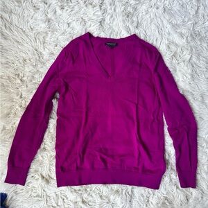 Banana Republic Magenta V-Neck Sweater 100% Merino Wool